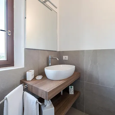 Bed and Breakfast La Collina Degli Olivi 3*