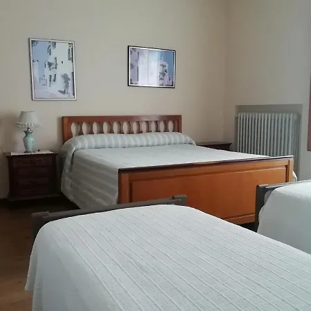 فندق مبيت وإفطار La Collina Degli Olivi *